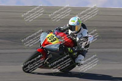 media/Nov-06-2023-Moto Forza (Mon) [[ce023d0744]]/4-Beginner Group/Session 2 (Bowl Tight Speed)/